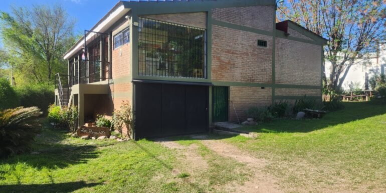 WhatsApp Image 2025-10-11 at 09.59.33 (1)