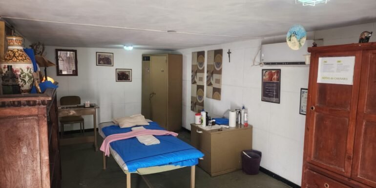 WhatsApp Image 2025-10-11 at 10.00.00 (2)