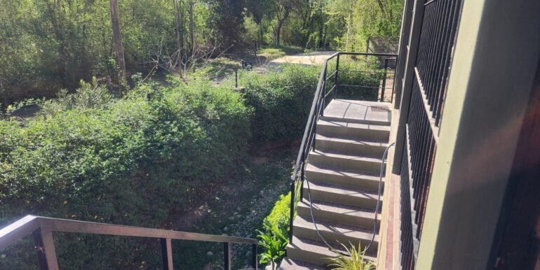 WhatsApp Image 2025-10-11 at 10.00.03 (2)