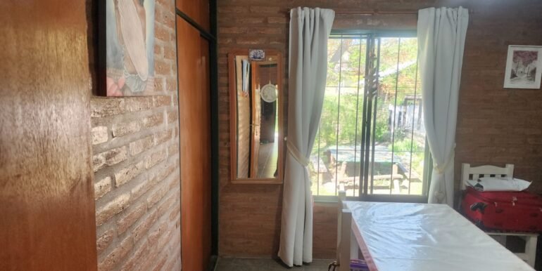 WhatsApp Image 2025-10-11 at 10.00.07 (4)