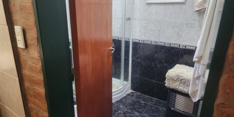 WhatsApp Image 2025-10-11 at 10.00.08 (1)