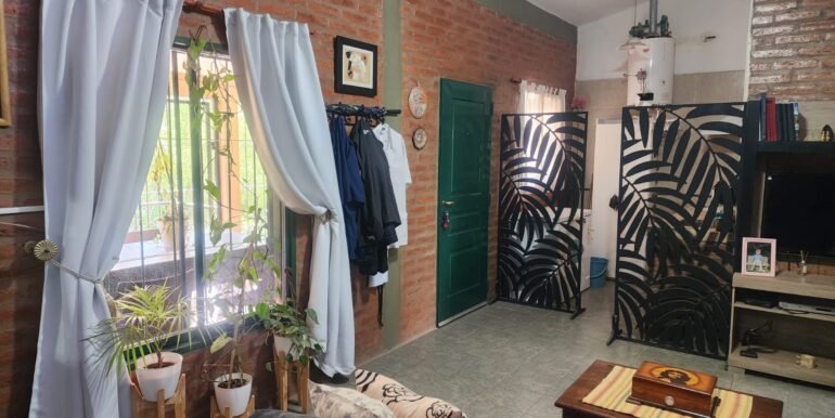 WhatsApp Image 2025-10-11 at 10.00.11 (2)