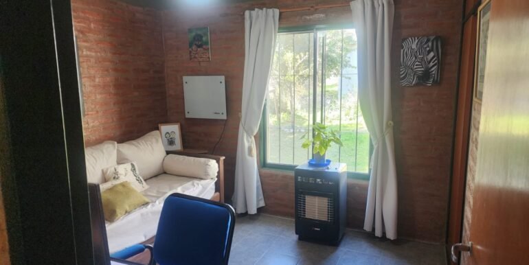 WhatsApp Image 2025-10-11 at 10.00.16 (1)