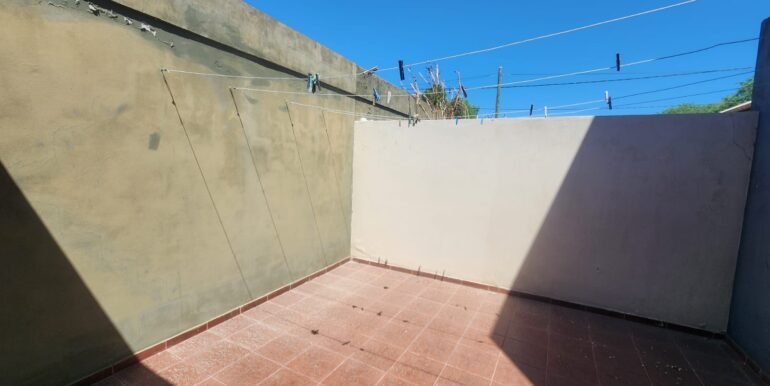 WhatsApp Image 2025-11-01 at 15.39.57 (1)