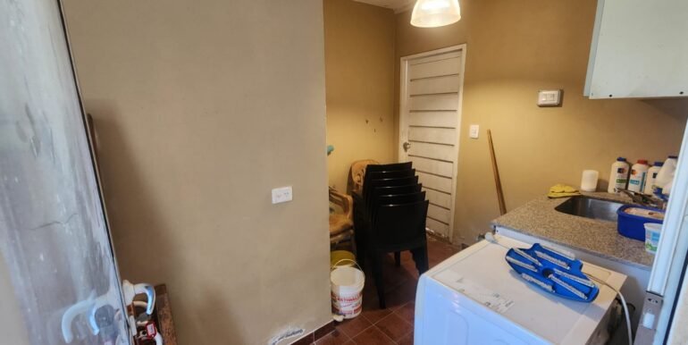 WhatsApp Image 2025-11-01 at 15.40.01 (1)