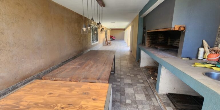 WhatsApp Image 2025-11-01 at 15.40.04 (1)