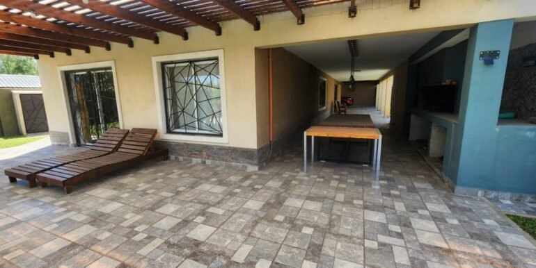 WhatsApp Image 2025-11-01 at 15.40.08