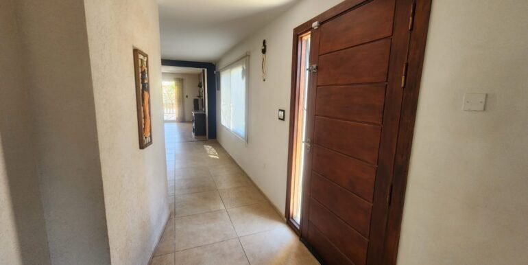 WhatsApp Image 2025-11-01 at 15.40.23 (1)