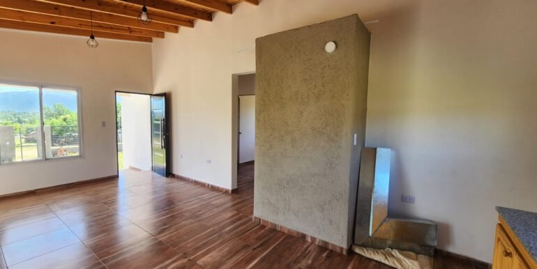 WhatsApp Image 2025-11-22 at 14.23.18 (2)