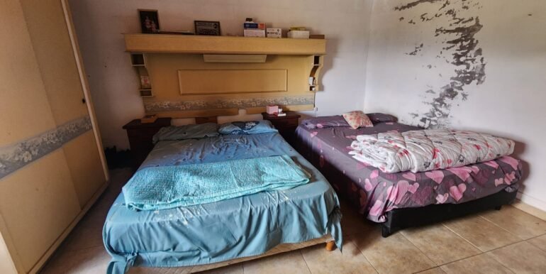 WhatsApp Image 2025-11-25 at 10.33.45