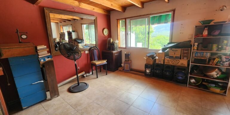 WhatsApp Image 2025-11-25 at 10.33.56 (1)