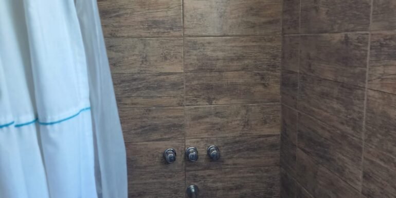 WhatsApp Image 2025-12-05 at 08.59.22