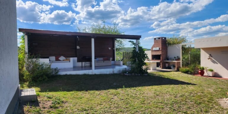 WhatsApp Image 2025-12-05 at 08.59.30