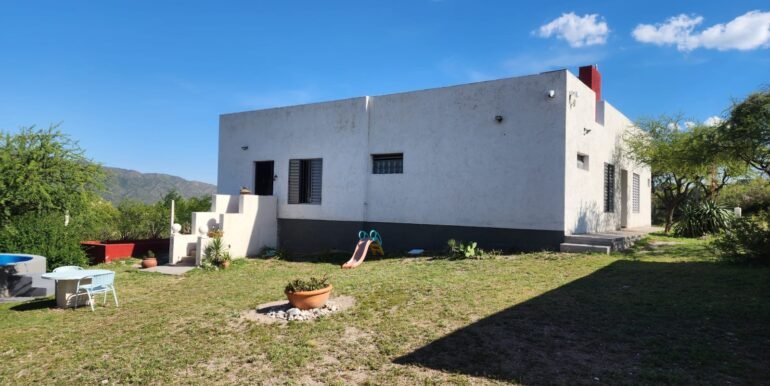 WhatsApp Image 2025-12-05 at 08.59.33 (1)