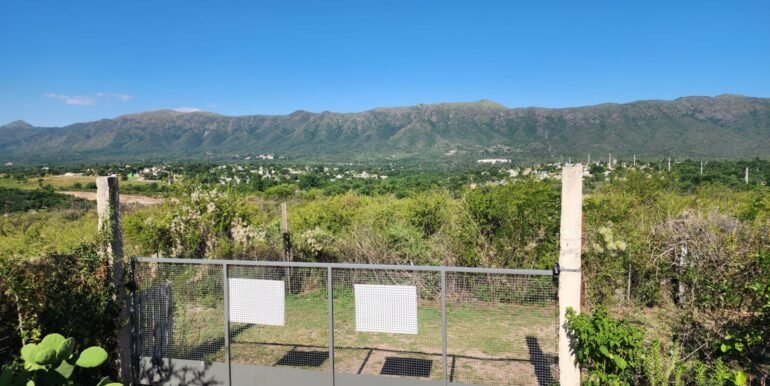 WhatsApp Image 2025-12-05 at 08.59.34