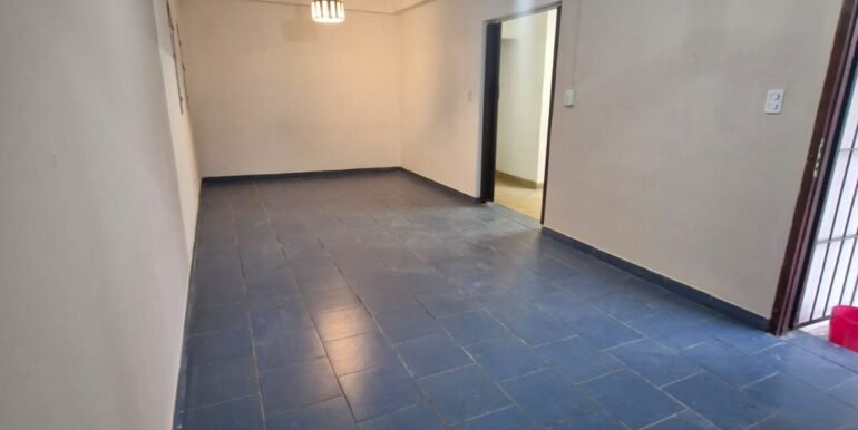 WhatsApp Image 2025-12-05 at 10.09.04