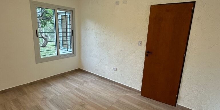 WhatsApp Image 2025-12-09 at 18.54.05 (3)