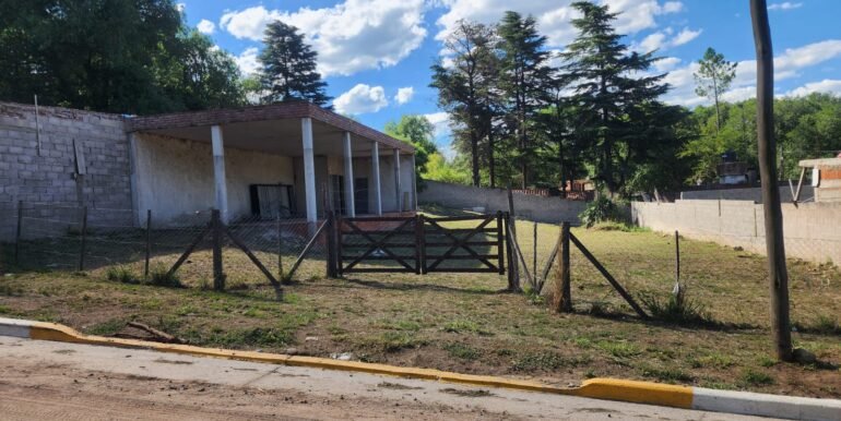 WhatsApp Image 2025-12-10 at 12.51.37 (1)