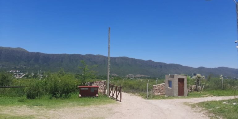 WhatsApp Image 2025-12-11 at 12.15.18 (1)