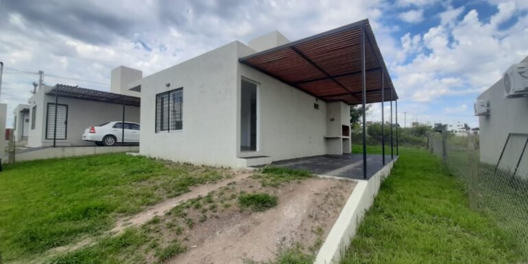 WhatsApp Image 2025-12-12 at 10.57.21 (1)