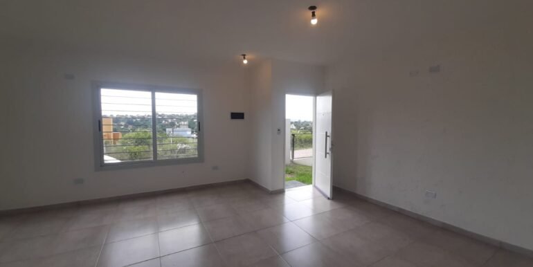 WhatsApp Image 2025-12-12 at 10.57.32 (1)