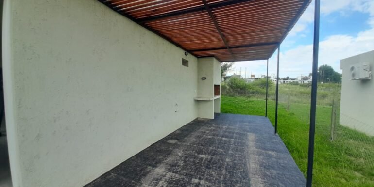 WhatsApp Image 2025-12-12 at 10.57.33 (2)