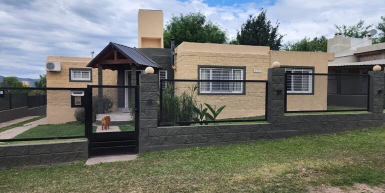 WhatsApp Image 2025-11-19 at 17.20.43