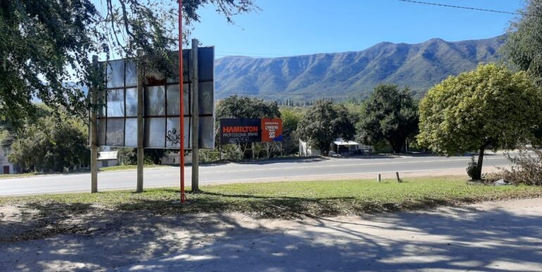 WhatsApp Image 2025-05-13 at 10.09.18 (2)