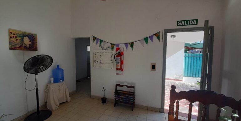 WhatsApp Image 2025-05-13 at 10.10.49 (3)