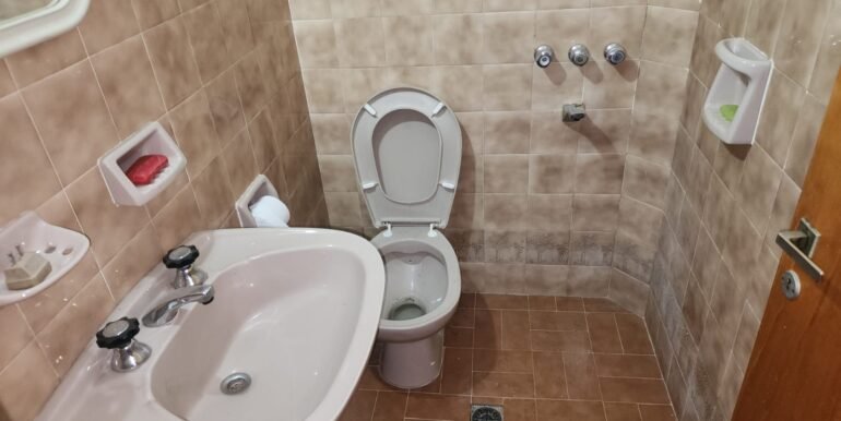 WhatsApp Image 2025-09-22 at 08.31.49 (1)