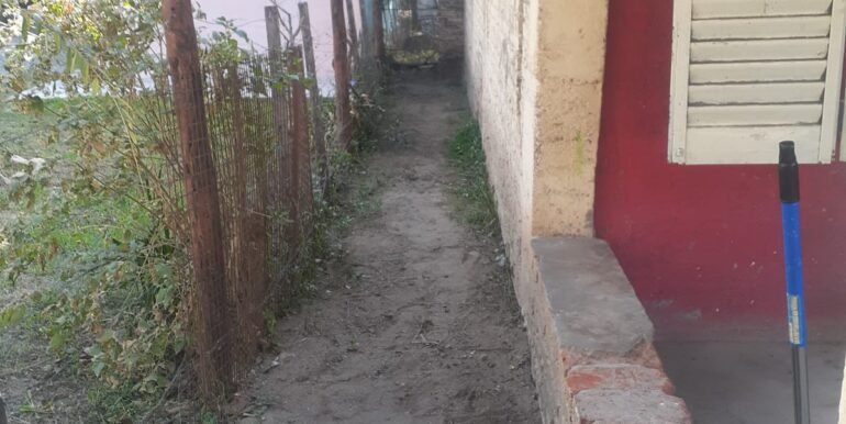Fi101758